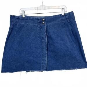 Vintage RUFFHEWN Denim Mini Skirt – Size 12